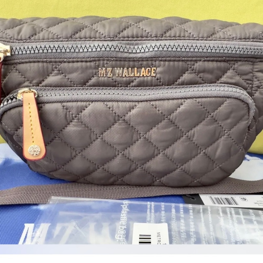 EUC MZ WALLACE METRO SLING MAGNET
